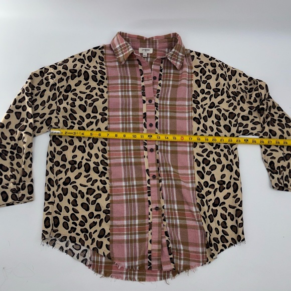 Leopard Print Button-Up Shirt - Picture 7 of 10